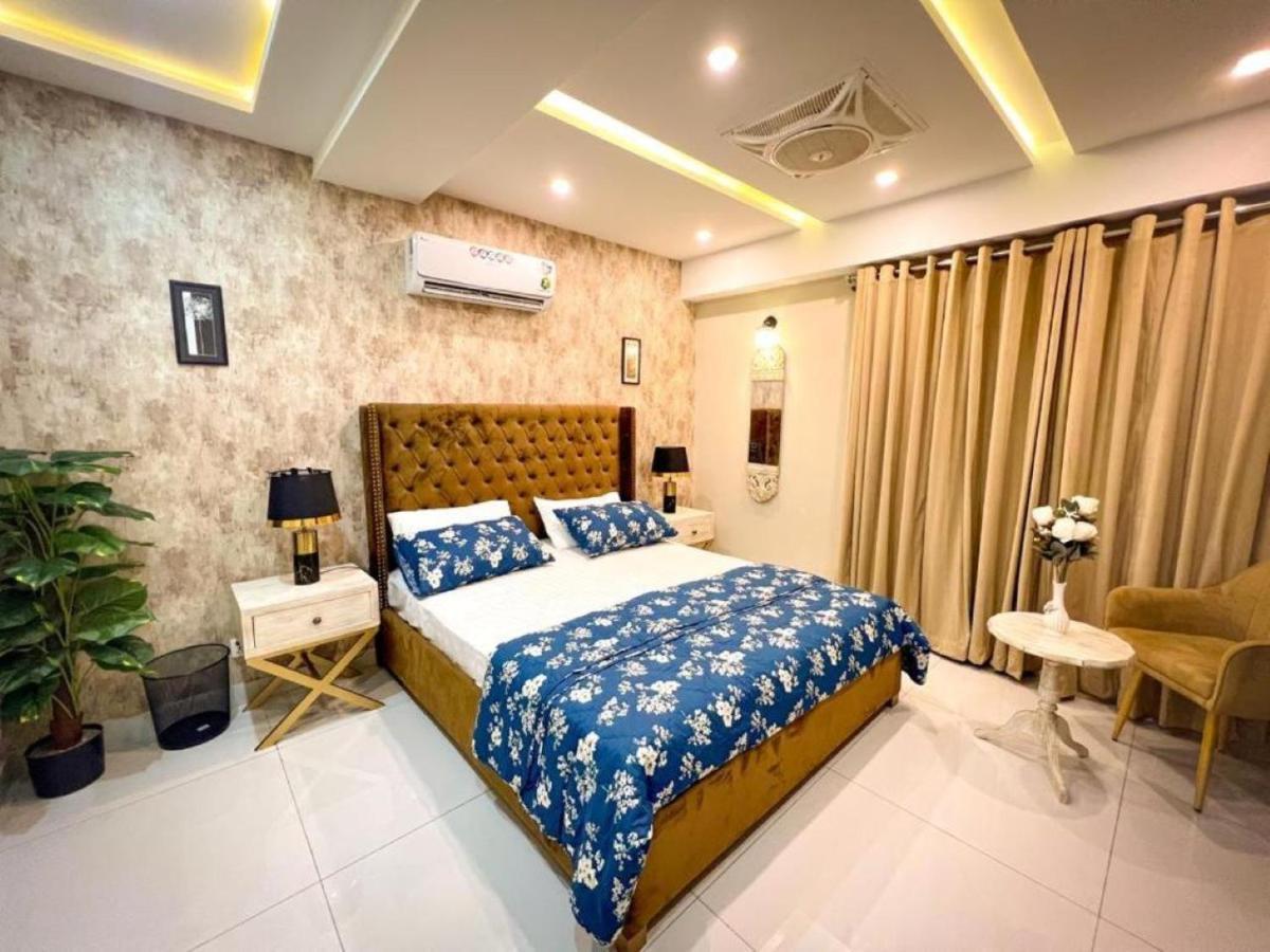 Eiffel Luxury Apartments Lahore Bagian luar foto