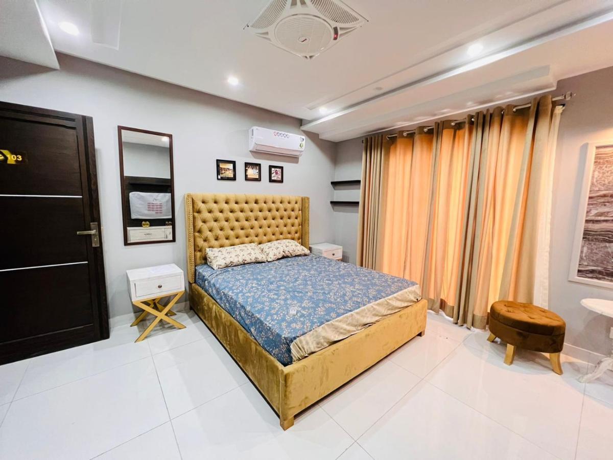 Eiffel Luxury Apartments Lahore Bagian luar foto